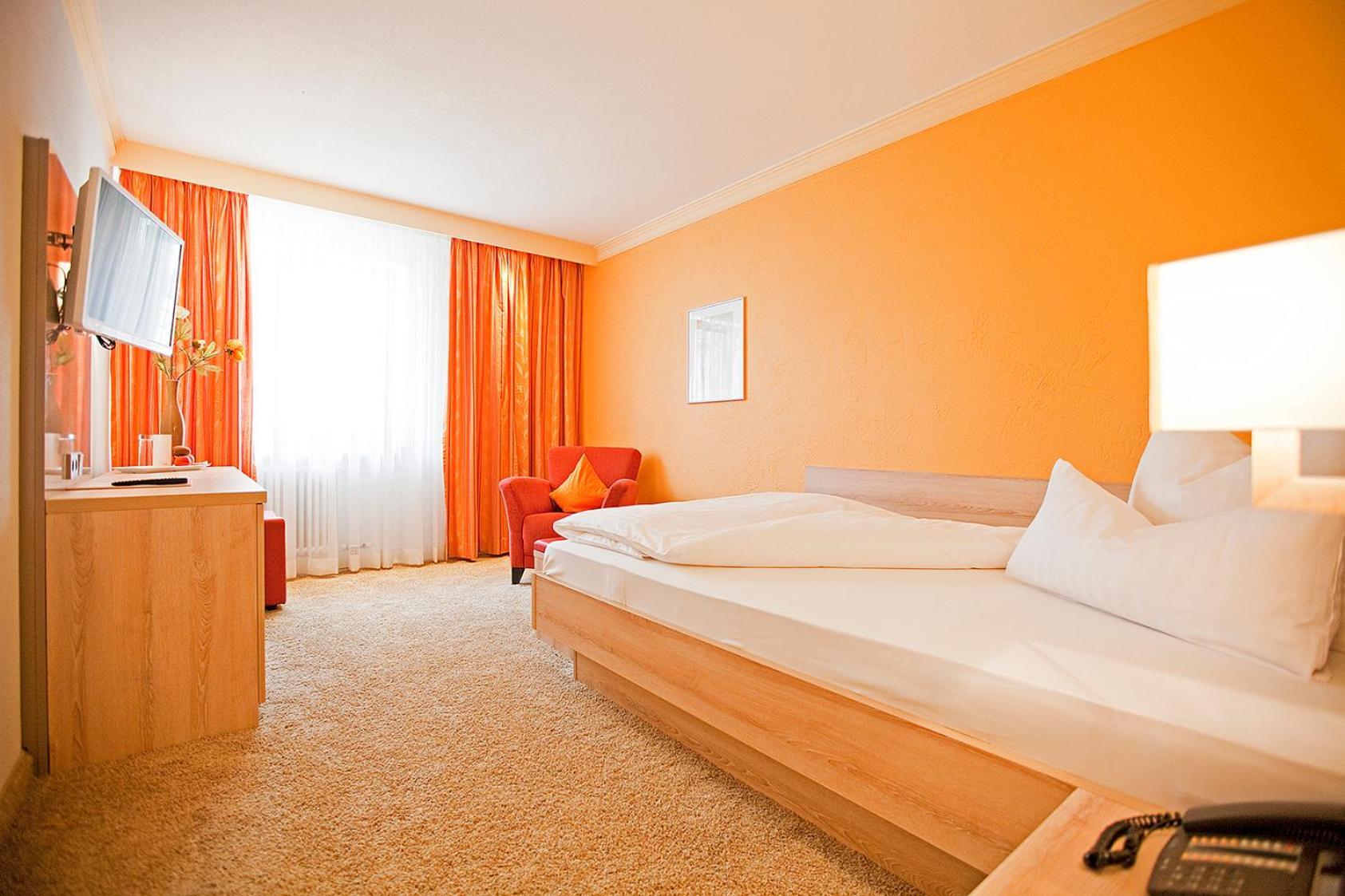 Hotel Krone Ohg Gerlingen Oda fotoğraf