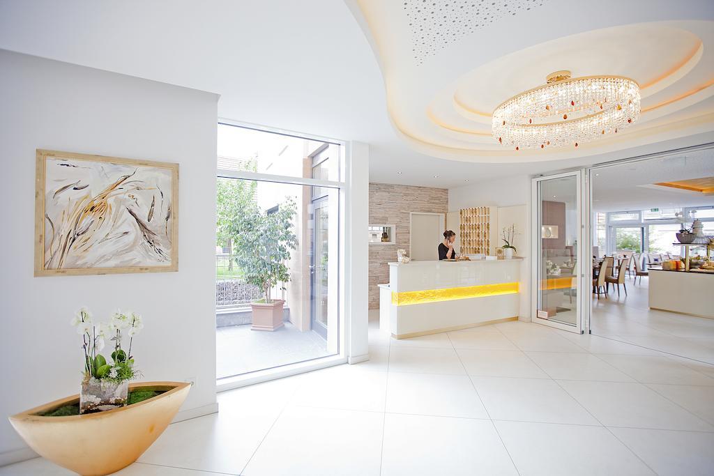 Hotel Krone Ohg Gerlingen Dış mekan fotoğraf